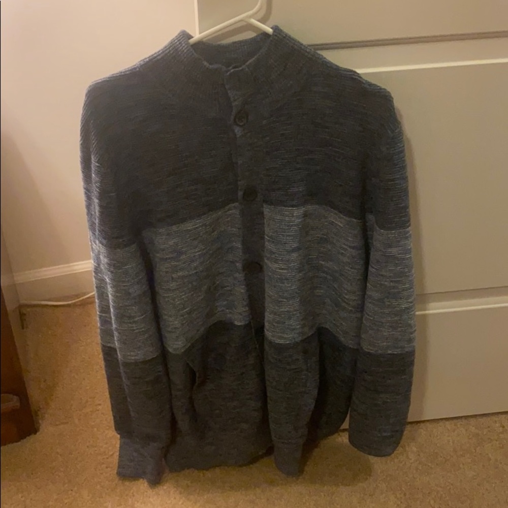 Banana Republic Men’s Full Button Sweater L Blue